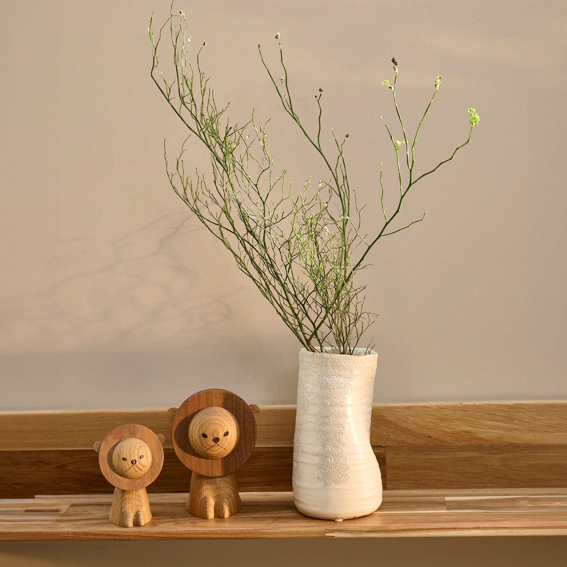 Sculpted smal vase Ø11 cm